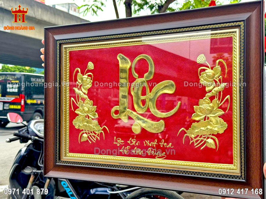 Tranh chữ lộc thư pháp mạ vàng mang ý nghĩa biểu tượng tài lộc, may mắn